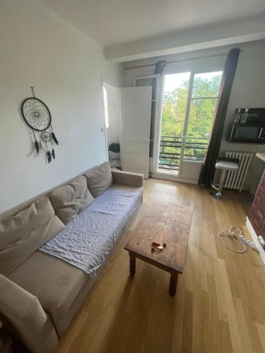 Studio Cosy vue Tour Eiffel