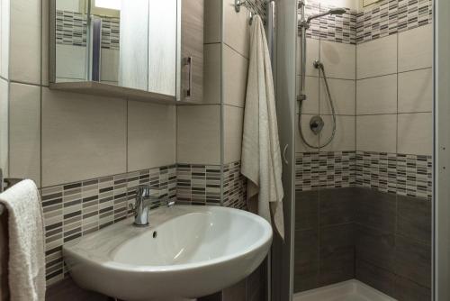 Phòng tắm tại Appartamento B - Le Terrazze