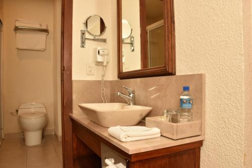 Ένα μπάνιο στο Hotel Mansion Del Valle