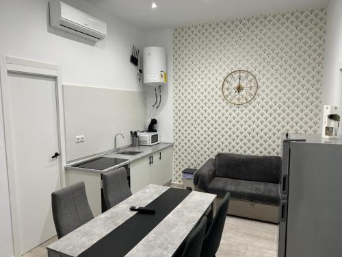 A kitchen or kitchenette at CENTRUM