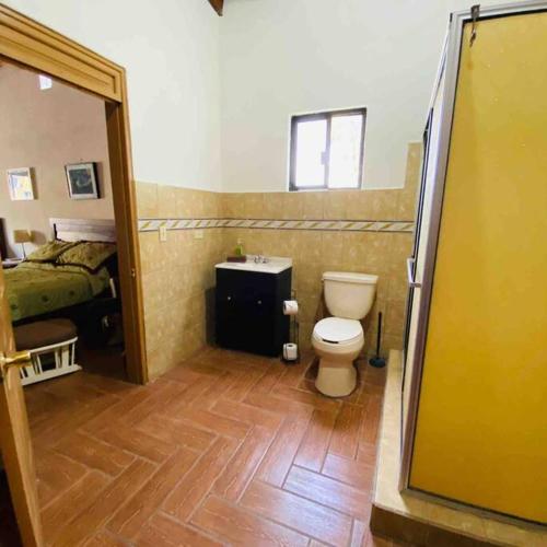 Vonios kambarys apgyvendinimo įstaigoje Casa Cayocha - En el corazón de Loreto
