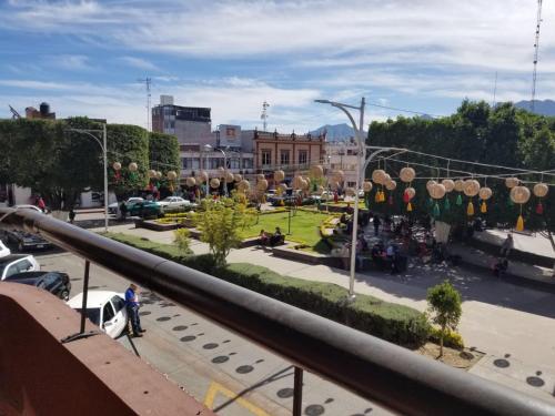 HOTEL PLAZA – Photos 2