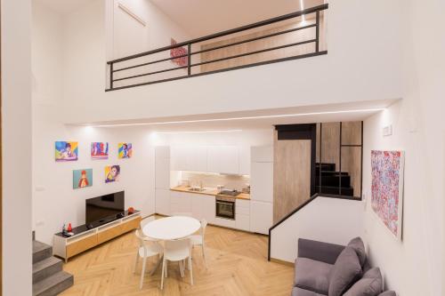 Dado Apartment