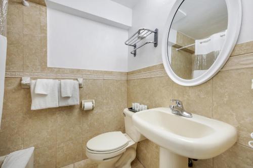 Ένα μπάνιο στο Starlite Hotel