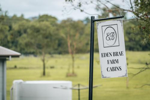 Certifikát, hodnocení, plakát nebo jiný dokument vystavený v ubytování Eden Brae Farm