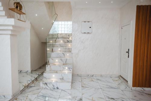Gallery image of Elegant and Cosy Four Bedroom Home in Accra in Accra