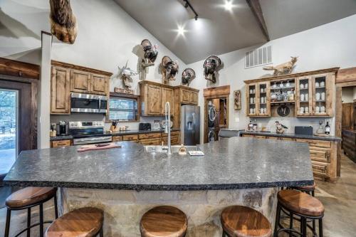 Una cocina o cocineta en Murphco Ranch