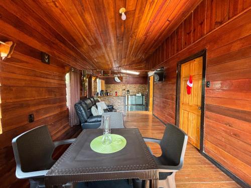 Un lugar para sentarse en Chalet El Riachuelo