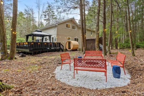Κήπος έξω από το Creekside Recess Hottub Sauna Firepit Gameroom