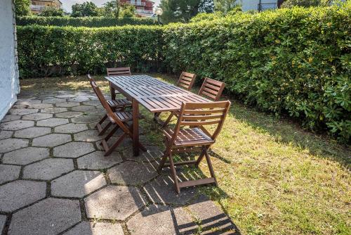 M085 - Marcelli, trilocale con giardino al Residence MARE VERDE