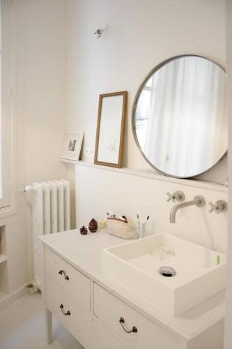 Photo de la galerie de l'établissement CENTER PARIS - appartement 2 bedrooms (70sqm), à Paris