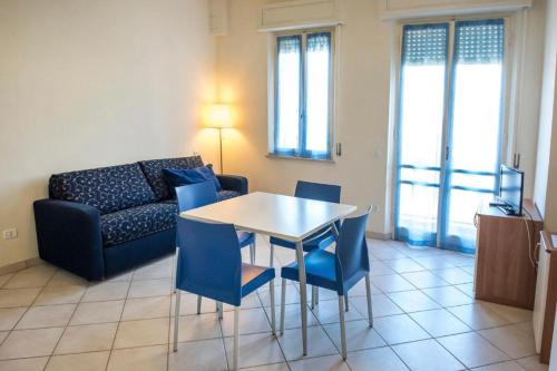 Monolocale fronte mare a Marcelli – M032