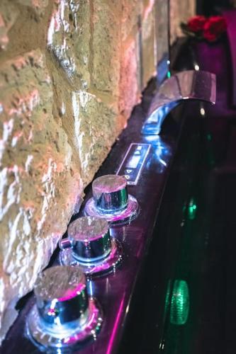 Photo de la galerie de l'établissement Secret Room - Bonnie & Clyde, à Narbonne