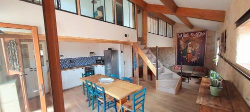 jolie maison avec terrasse