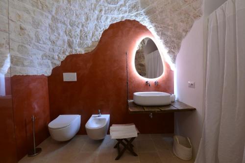 Ένα μπάνιο στο Trulli Petralma