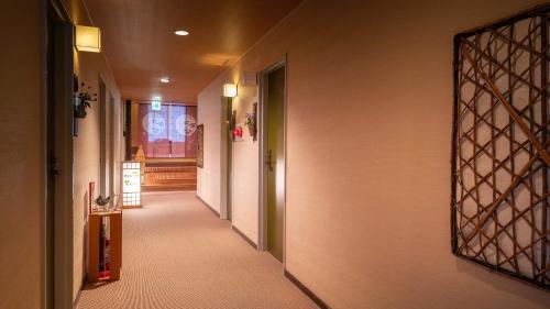an empty hallway with at Katakurinohana in Senboku