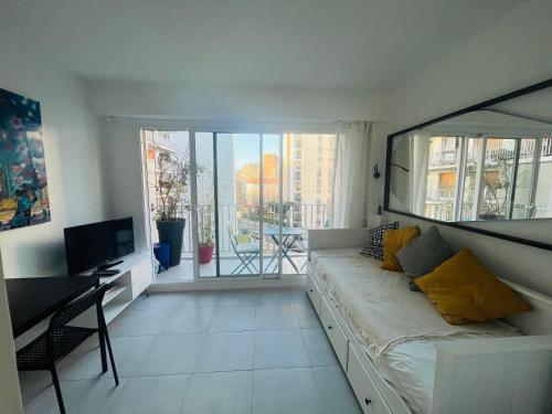 Cozy apartment with nice terrace