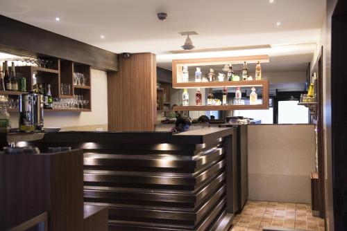 Lounge nebo bar v ubytování Nakshatra Residency