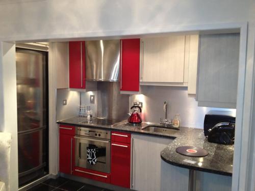 Seaview Regency Apartment With Private Parking photo 20