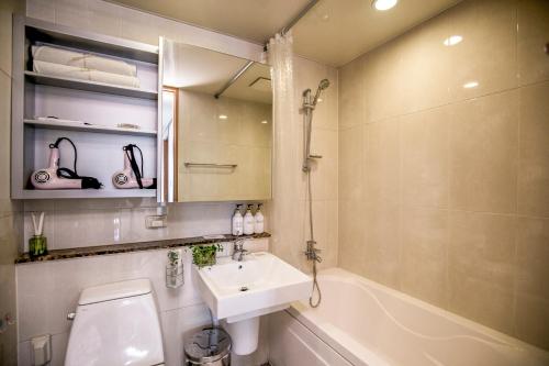 Kupatilo u objektu Sj Tailored Serviced Apt 3min Walk From Seoul Stn