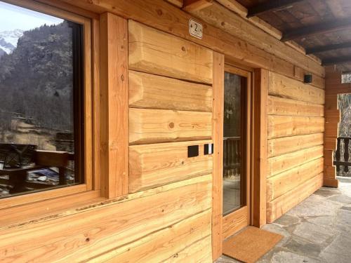 Φωτογραφία από το άλμπουμ του Alloggio in antica frazione Walser σε Alagna Valsesia
