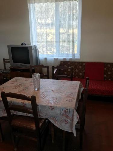 Haghpat home – Photos 5
