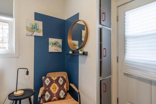 Cozy and Comfy Apt #A2, Downtown – Photos 2