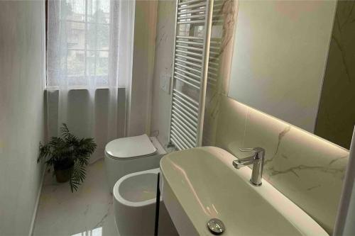 Ένα μπάνιο στο Grazioso appartamento in condominio nel verde