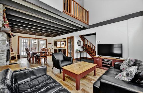 Chalet 9001 Chemin des Alpages by Les Chalets Alpins