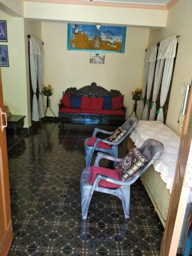 Posezení v ubytování FLOBESTIAN BEACH VILLA CANDOLIM BEACH