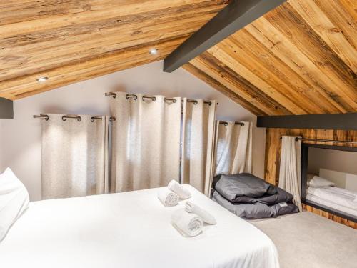 Superbe duplex rénové avec 3 chambres et garage double, au centre de Morzine