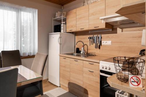 Dapur atau dapur kecil di Chata Rodinka