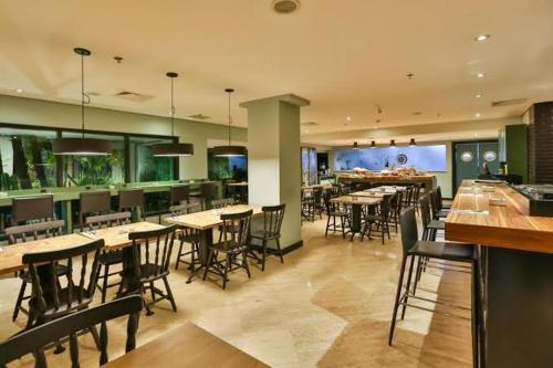 Εστιατόριο ή άλλο μέρος για φαγητό στο Maximus Luxury in Wyn Berrini - WTC - Flat at the Hotel