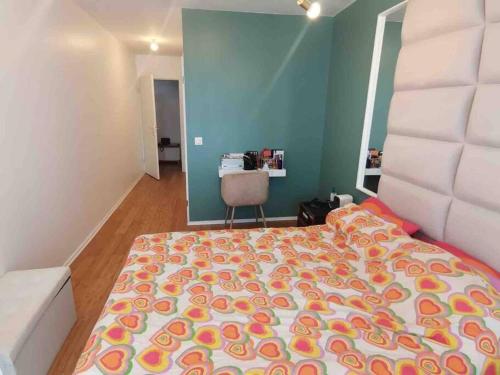 Photo de la galerie de l'établissement 102 m2 à 10mn de La Défense, à Bezons