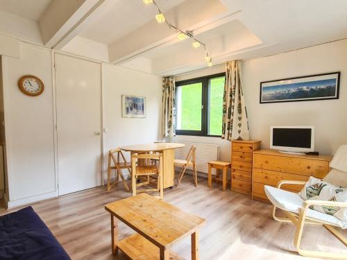 Studio lumineux balcon ski aux pieds - 4 pers. - FR-1-425-223