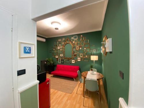 Attico White Rabbit photo 3
