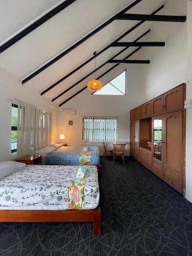Postel nebo postele na pokoji v ubytování Island Accommodation Suva Premier Hospitality