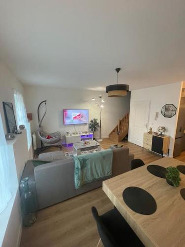 Appartement triplex centre-ville Jargeau – Photos 5
