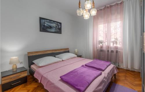 2 Bedroom Nice Apartment In Novi Vinodolski