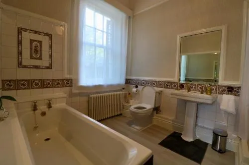 Mossley Hill Retreat photo 52