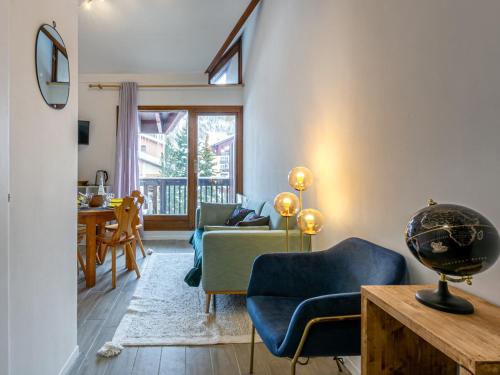 Charmant studio à Val-d'Isère avec balcon Sud/Ouest, proche commodités, navette gratuite