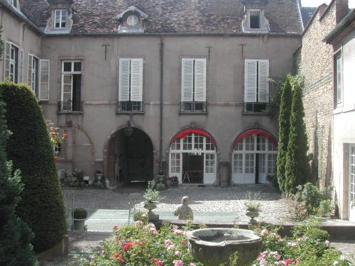 Gallery image of Hôtel particulier Maleteste in Dijon