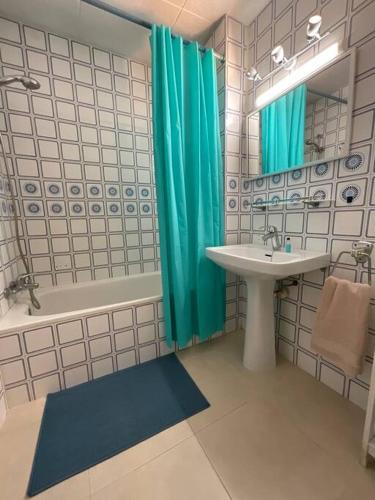 Lindo apartamento con vistas al puerto Mistral