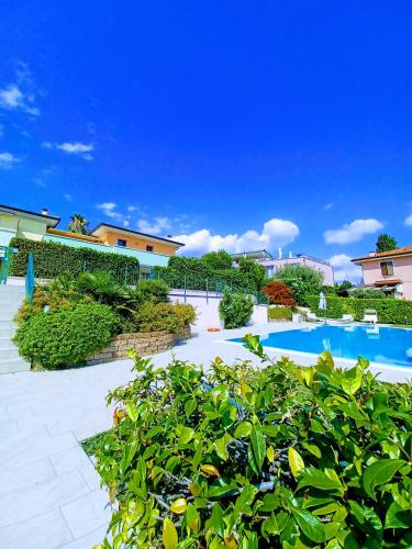 REGINA GARDESANA Luxury