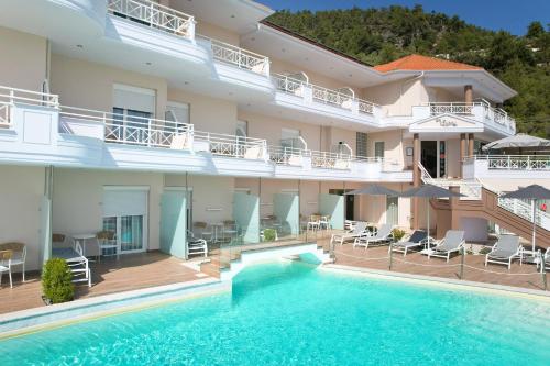 Gallery image of Sunny Hotel Thassos in Chrysi Ammoudia