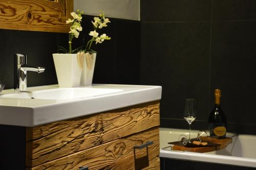 Appartements Rienzner tesisinde bir banyo