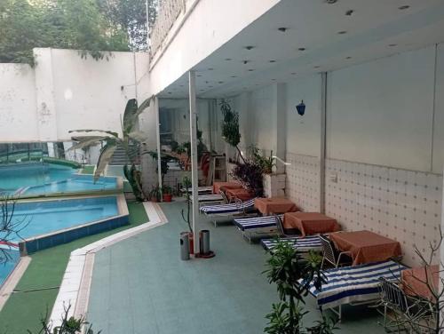 Bazén v ubytování Windsor Hotel Luxor nebo v jeho okolí