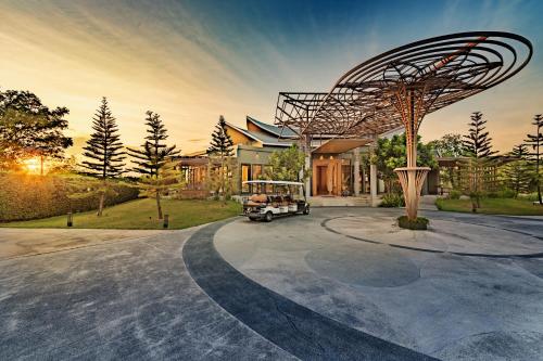 En have udenfor Phukalini Luxury Pool Villa & Onsen