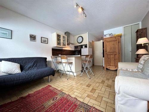 Studio au Monêtier-les-Bains avec balcon, parking et proche des pistes pour 4 personnes - FR-1-330F-228