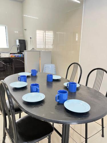 Dapur atau dapur kecil di Cameron Double Story @ Golden Hill